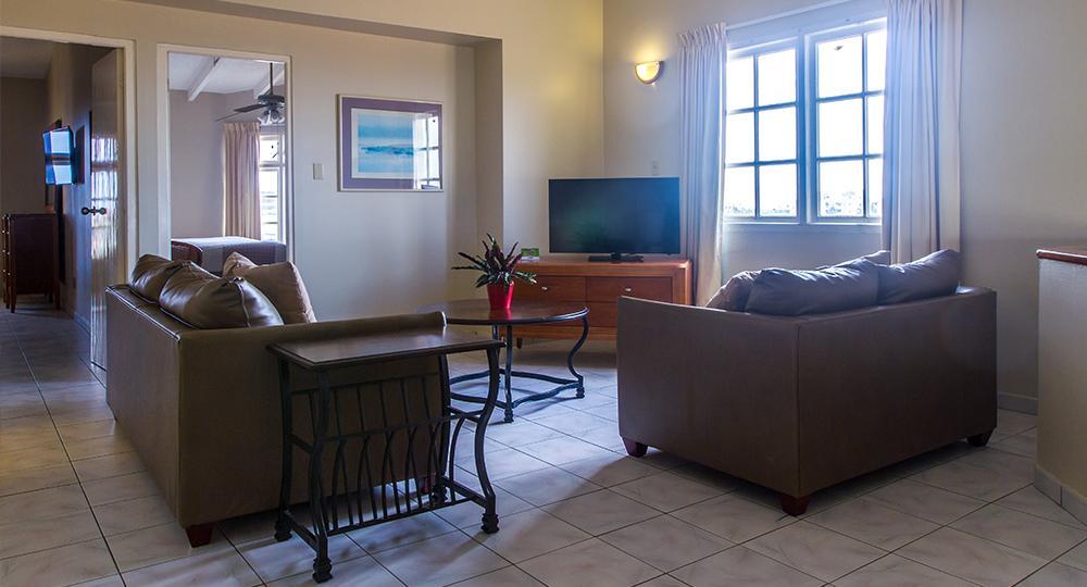 La Quinta Beach Resort Palm Beach Bagian luar foto