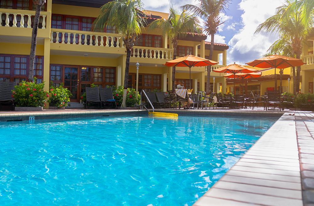 La Quinta Beach Resort Palm Beach Bagian luar foto